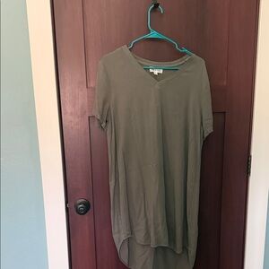 cloth & stone Olive Short-Sleeve V-Neck Midi Tunic